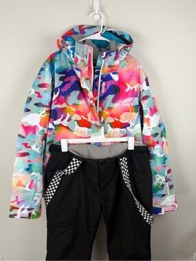 Girls Multicolor Camo Snow Jacket with Hood